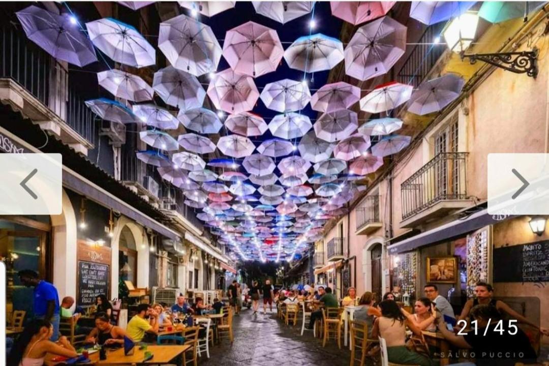 Casa Del Sole Apartment คาตาเนีย ภายนอก รูปภาพ