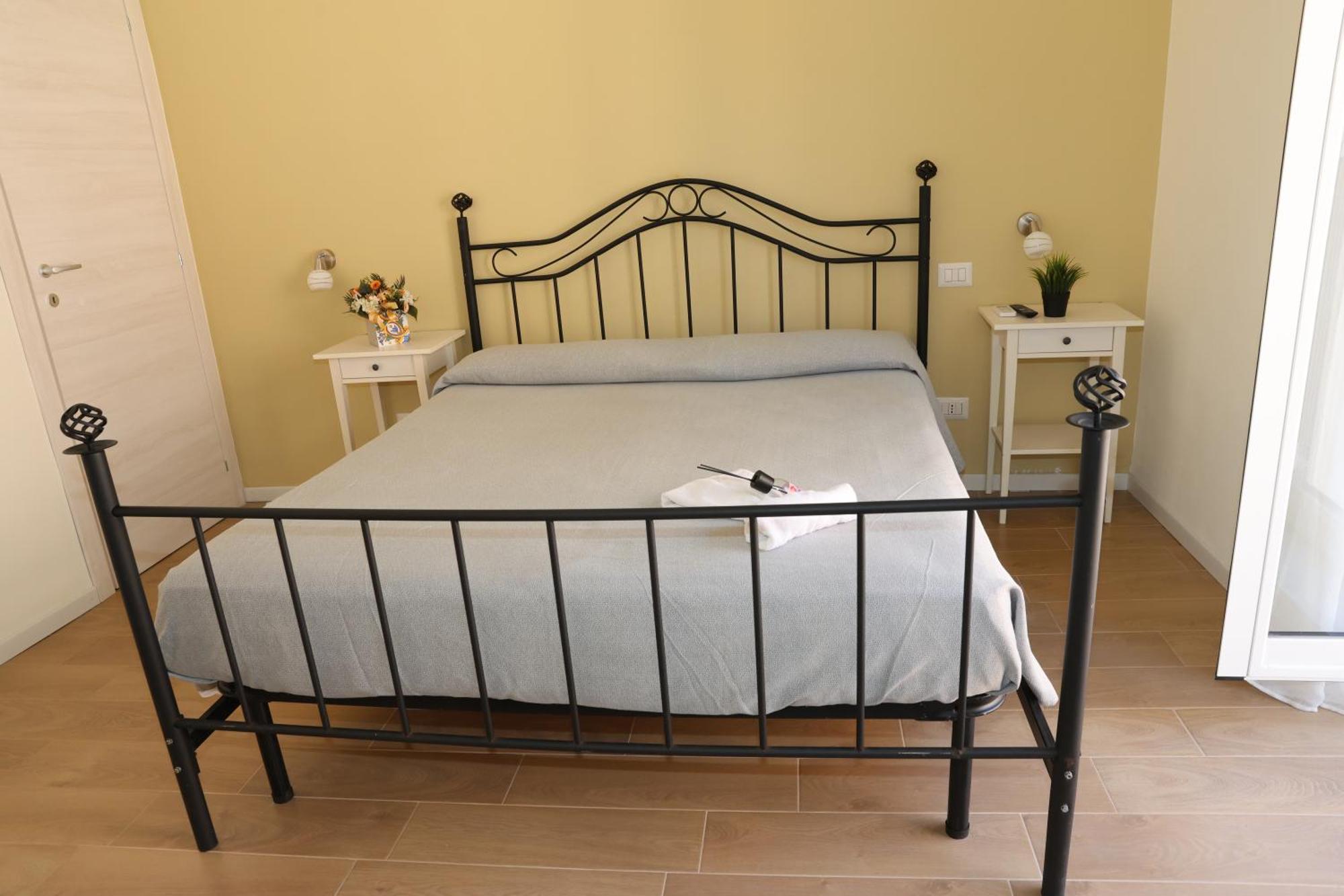 Casa Del Sole Apartment คาตาเนีย ภายนอก รูปภาพ