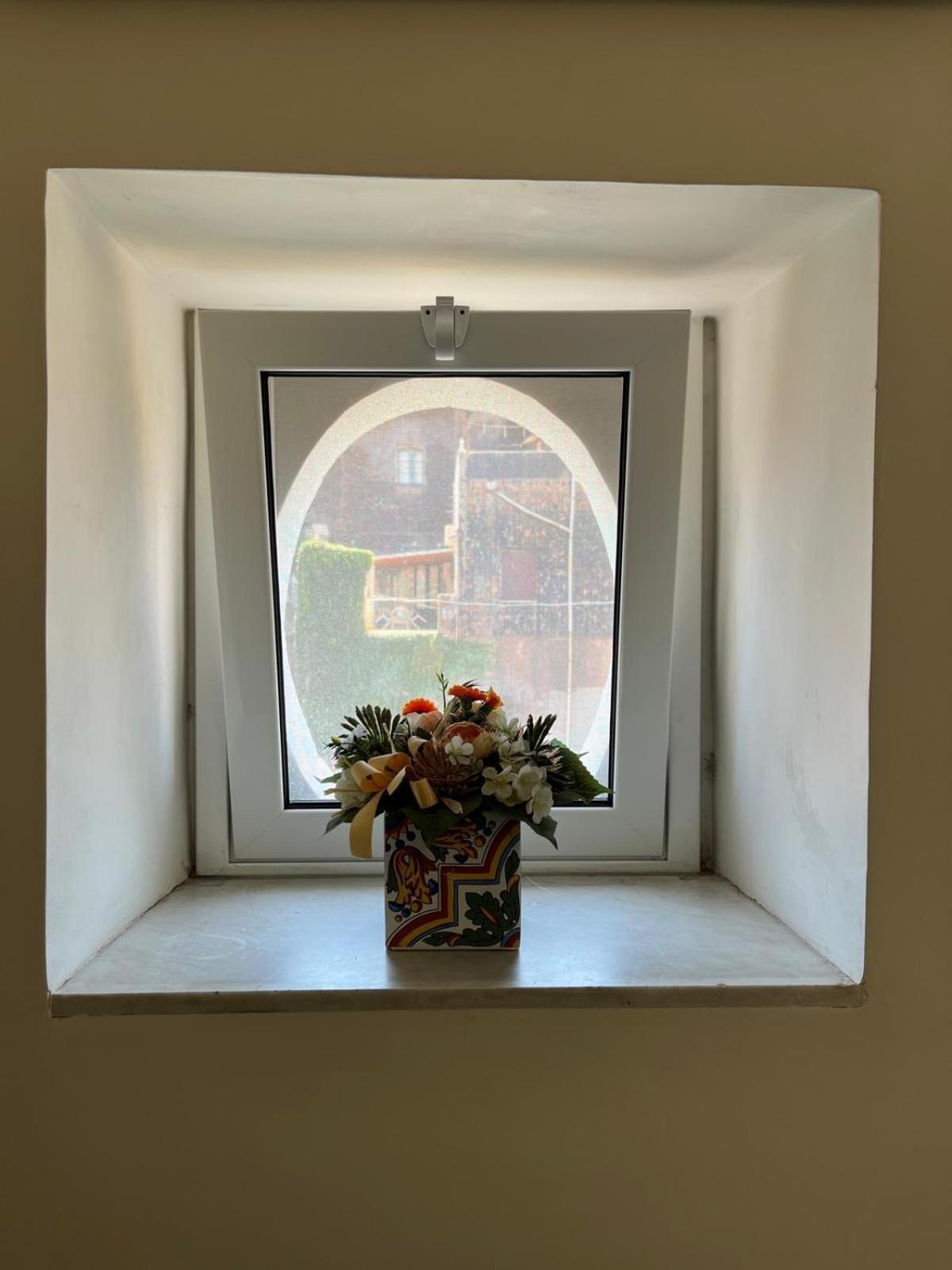 Casa Del Sole Apartment คาตาเนีย ภายนอก รูปภาพ